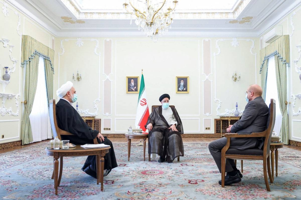 رئيسي مجتمعا بقاليباف وايجئي في طهران ليل السبت ـ الأحد