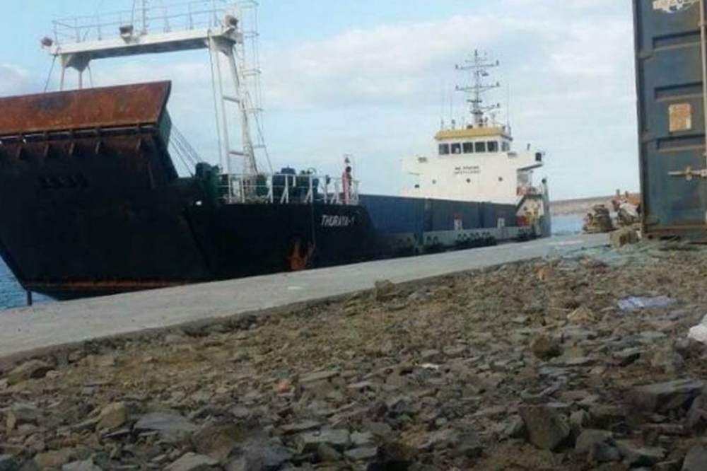 ميناء قنا التجاري النفطي