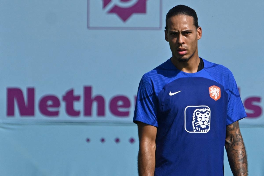 المدافع الهولندي فان دايك