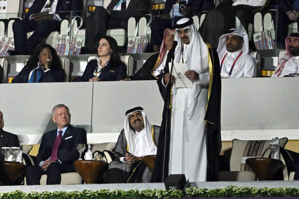 أمير قطر مفتتحاً البطولة