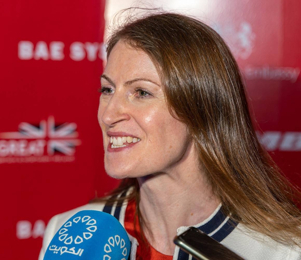 سفيرة المملكة المتحدة لدى البلاد بليندا لويس