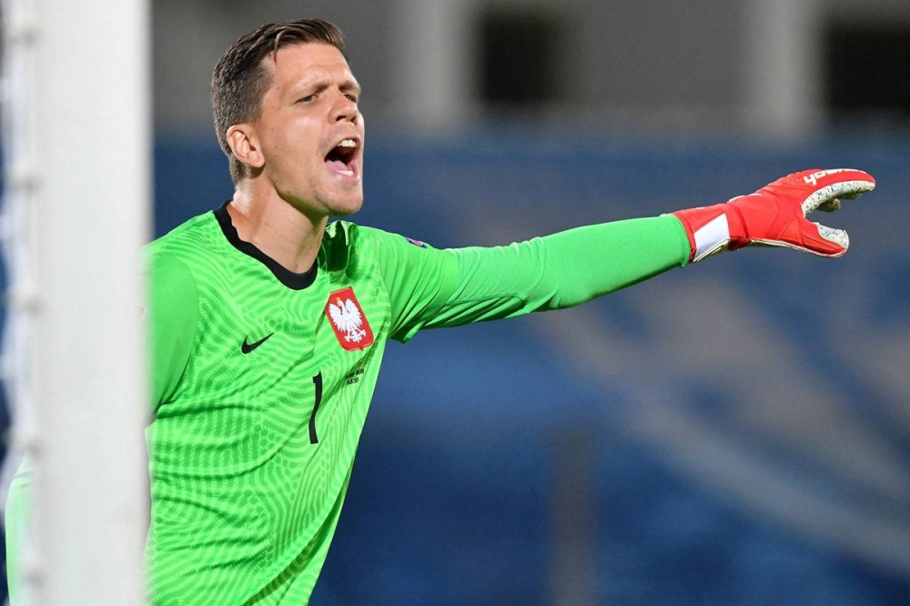 حارس مرمى منتخب بولندا لكرة القدم فويتشيك تشيزني