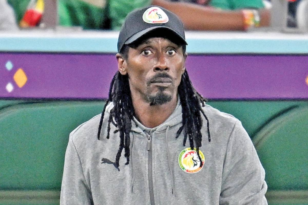 المدير الفني للمنتخب السنغالي لكرة القدم أليو سيسيه 