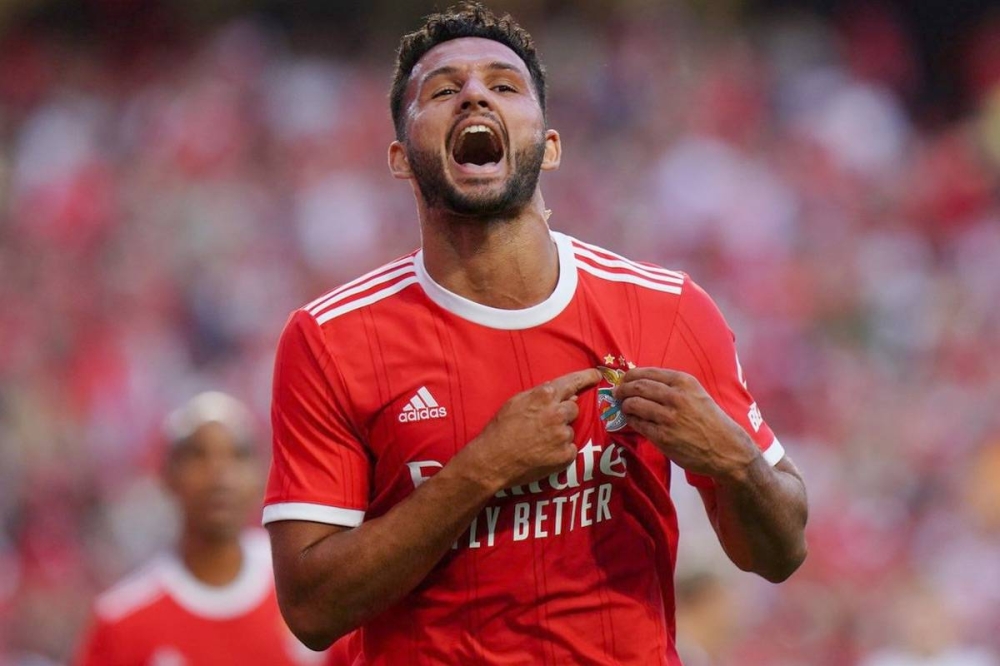 مهاجم البرتغال