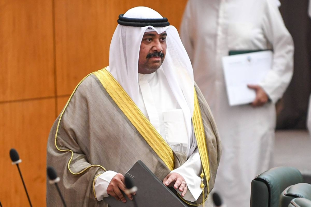 وزير الدفاع لحظة دخوله القاعة