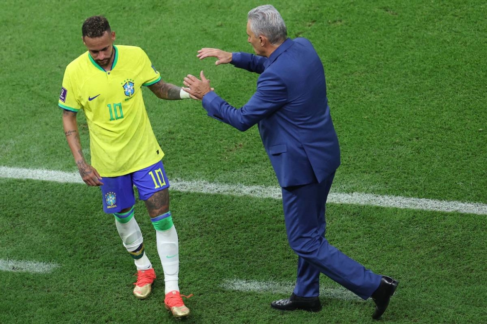 تيتي مدرب البرازيل ونيمار