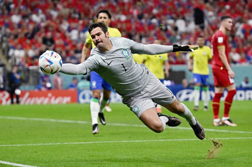 أليسون بيكر