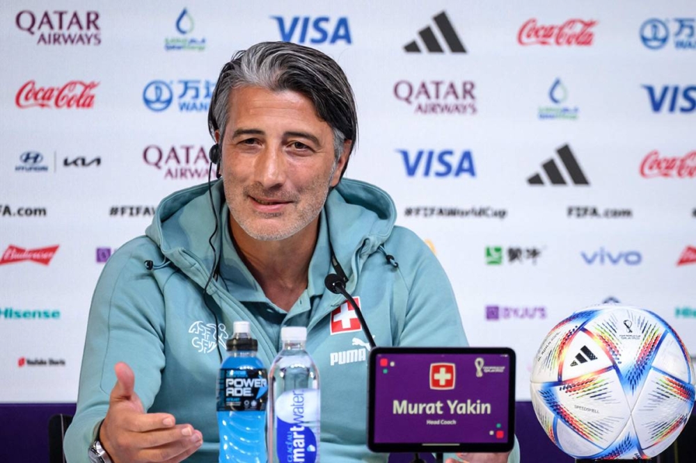 مدرب سويسرا مراد ياكين