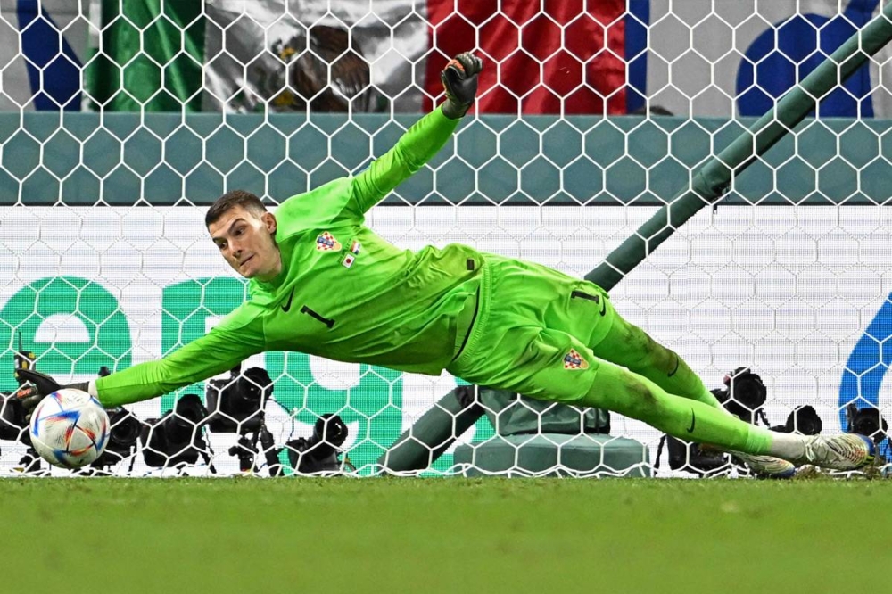 حارس مرمى كرواتيا دومينيك ليفاكوفيتش