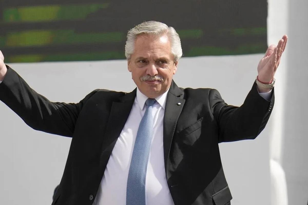 الرئيس الأرجنتيني ألبرتو فرنانديز