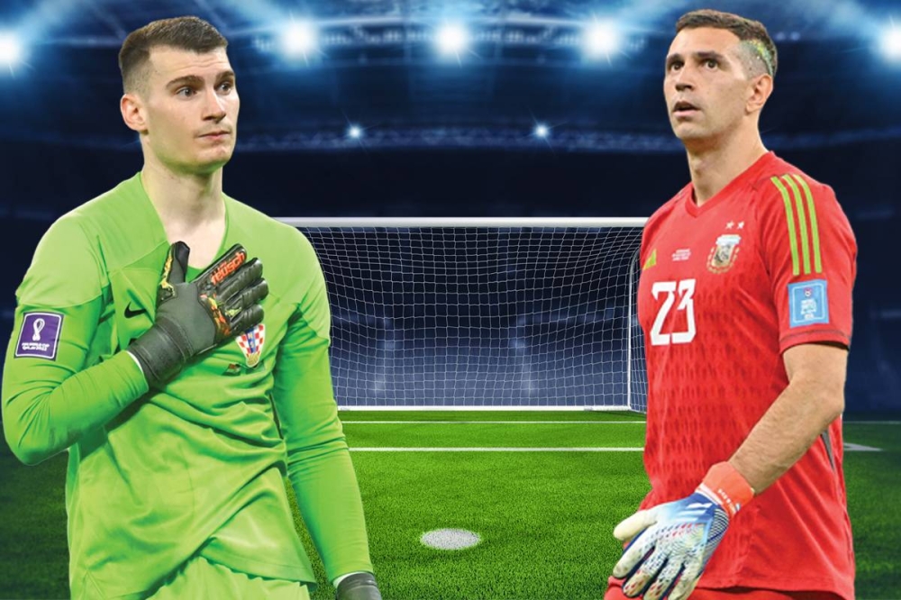 حارس منتخب كرواتيا دومينيك ليفاكوفيتش والحارس الأرجنتيني إيميليانو مارتينيز