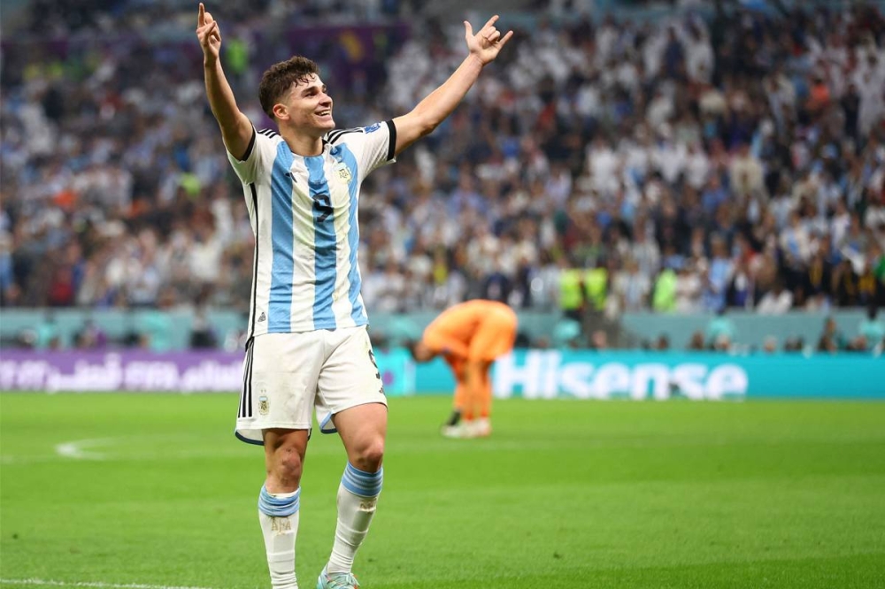 خوليان ألفاريس مصدر إلهام للأرجنتين 