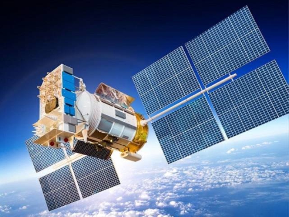 قمر اصطناعي - من الأرشيف