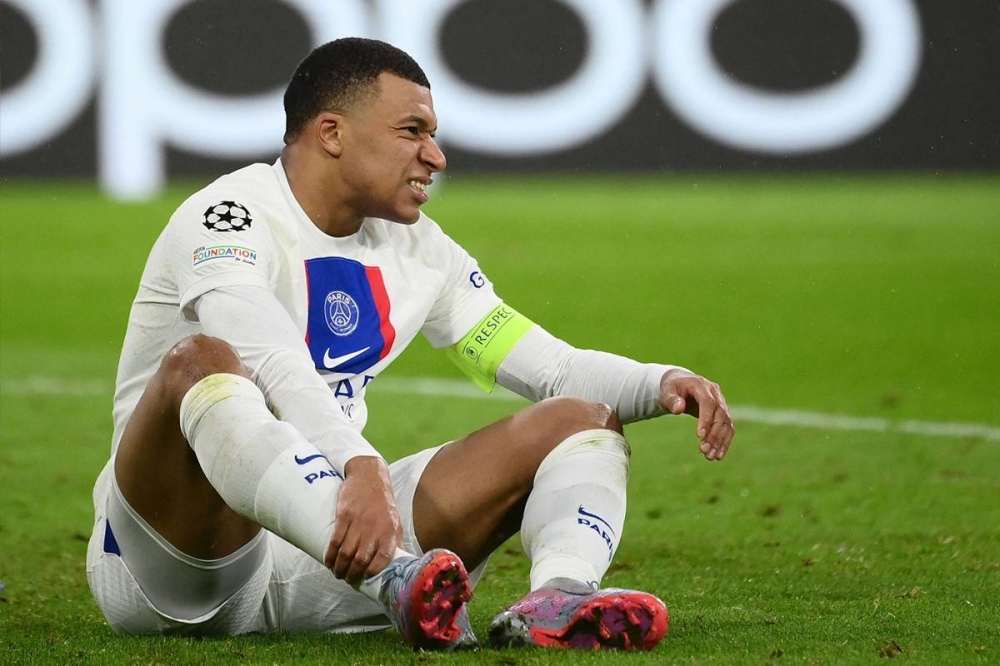 كيليان مبابي مهاجم باريس سان جرمان