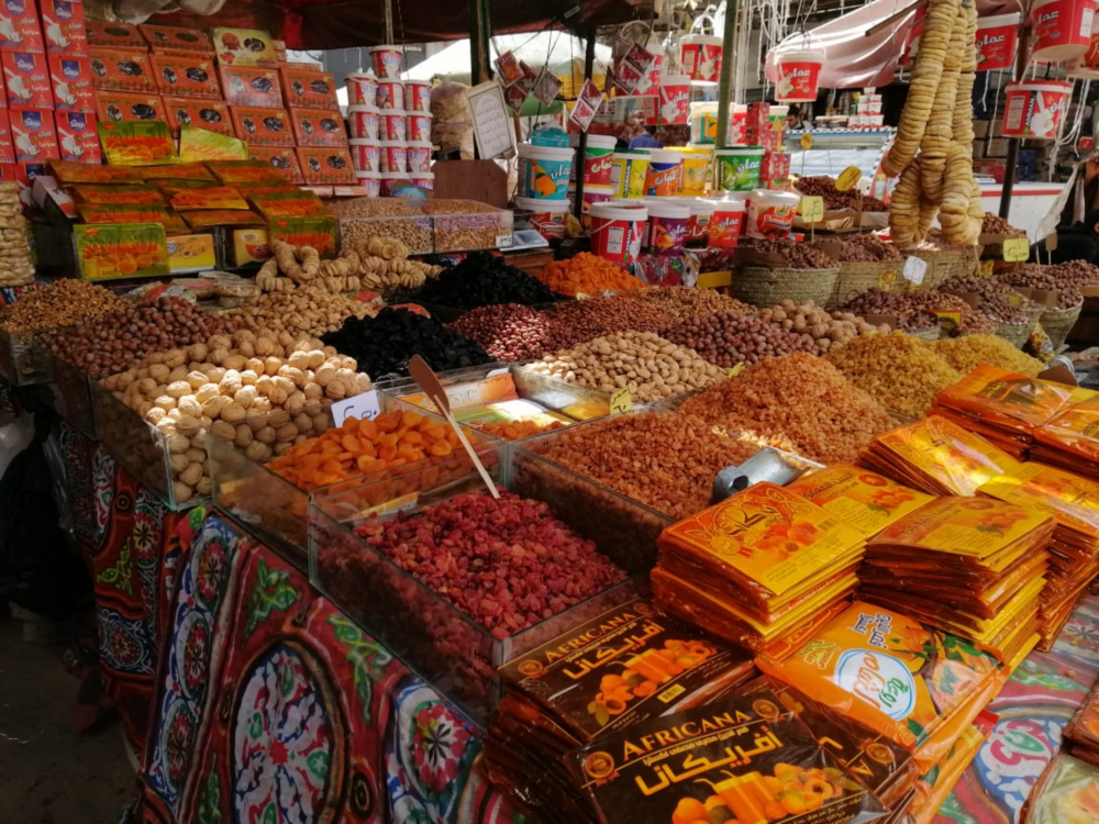 المكسرات والفواكه المجففة