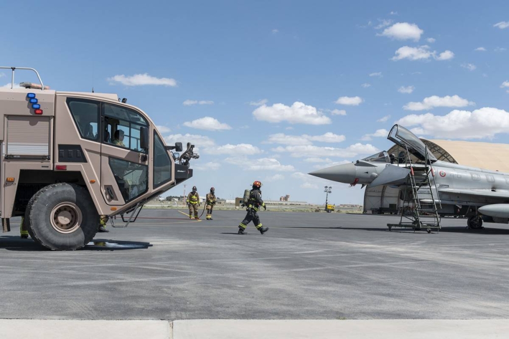 فوج الإطفاء في حالة طوارئ