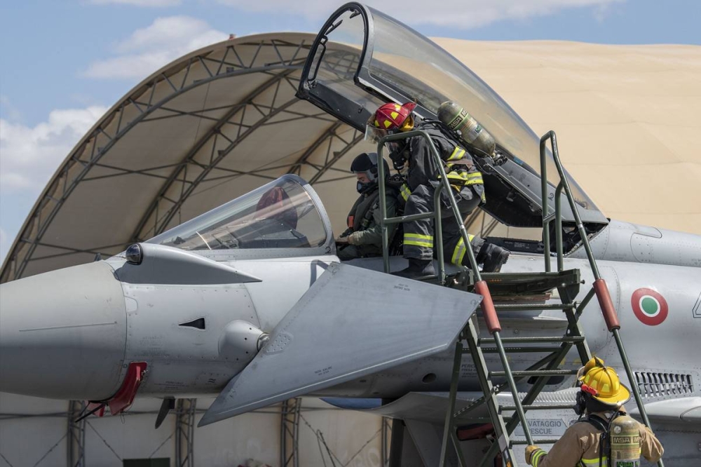 عملية إنقاذ طيار