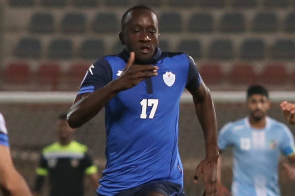 محترف فريق الشباب لكرة القدم السنغالي أوسينو سيزار