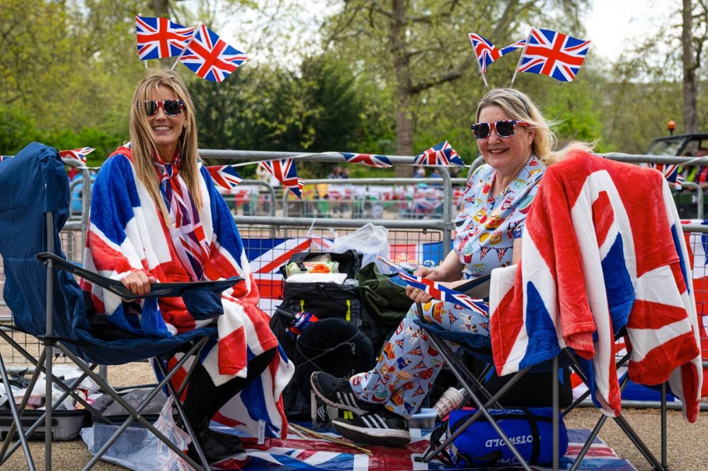 بريطانيات تستعدان لمراسم التتويج