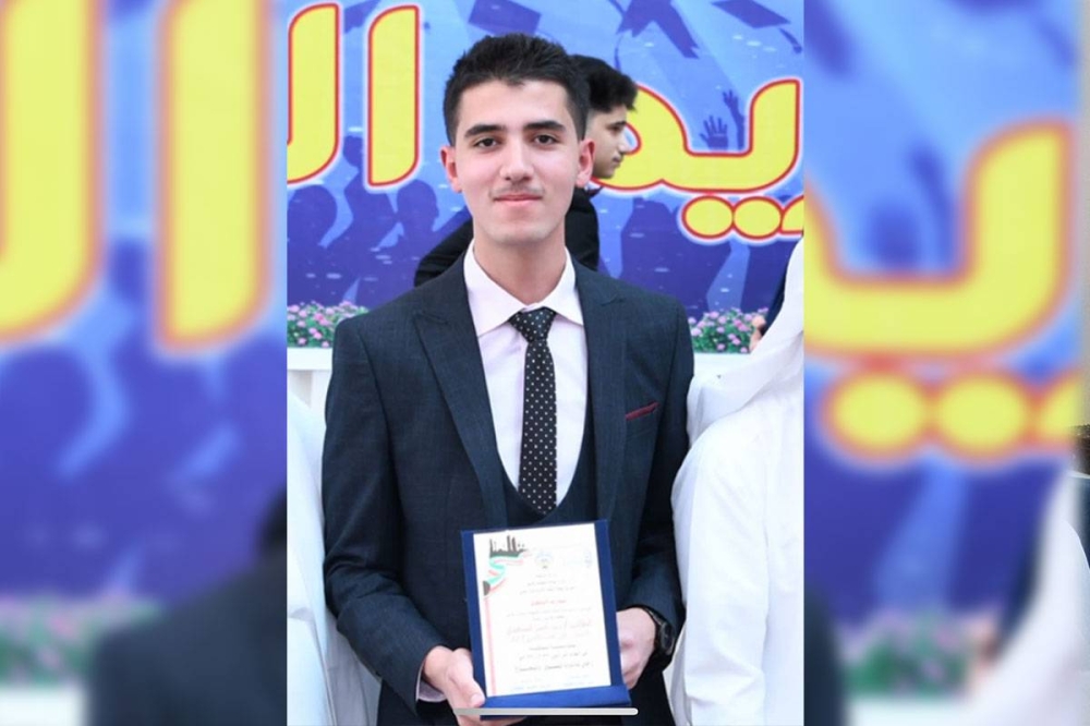 الطالب المتفوق زيد ياسر السعدي