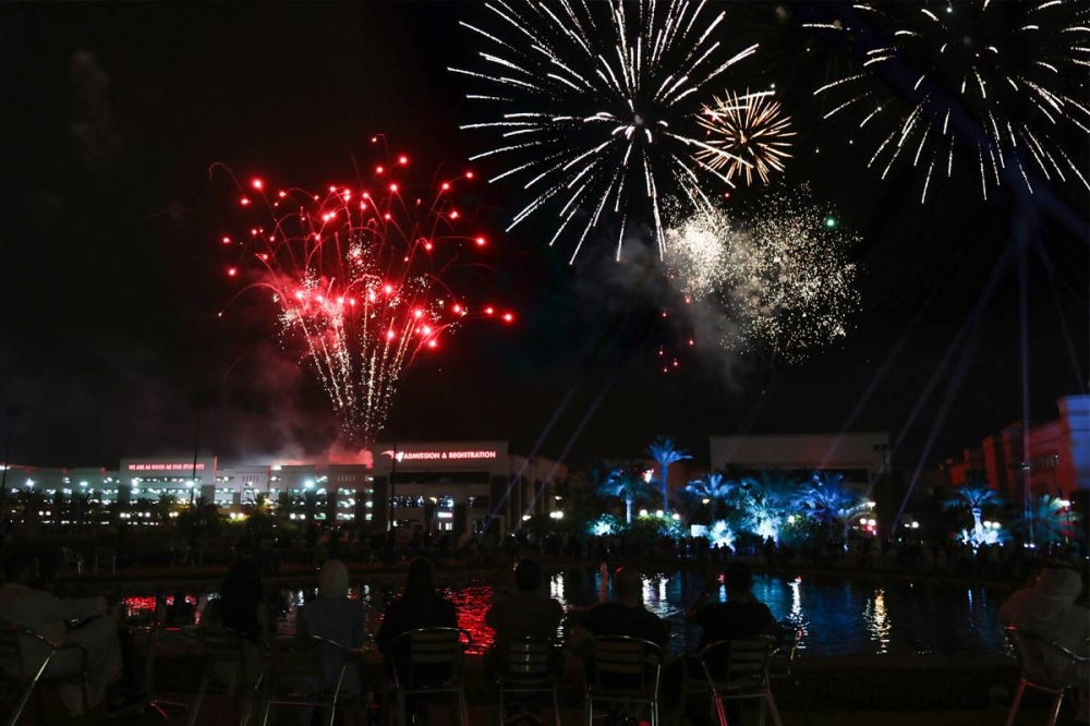 جانب من الاحتفالات في جامعة «AUM»