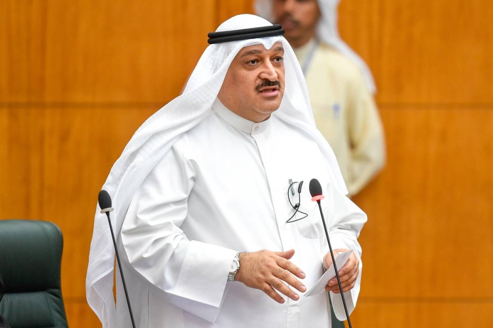 وزير الصحة د. أحمد العوضي