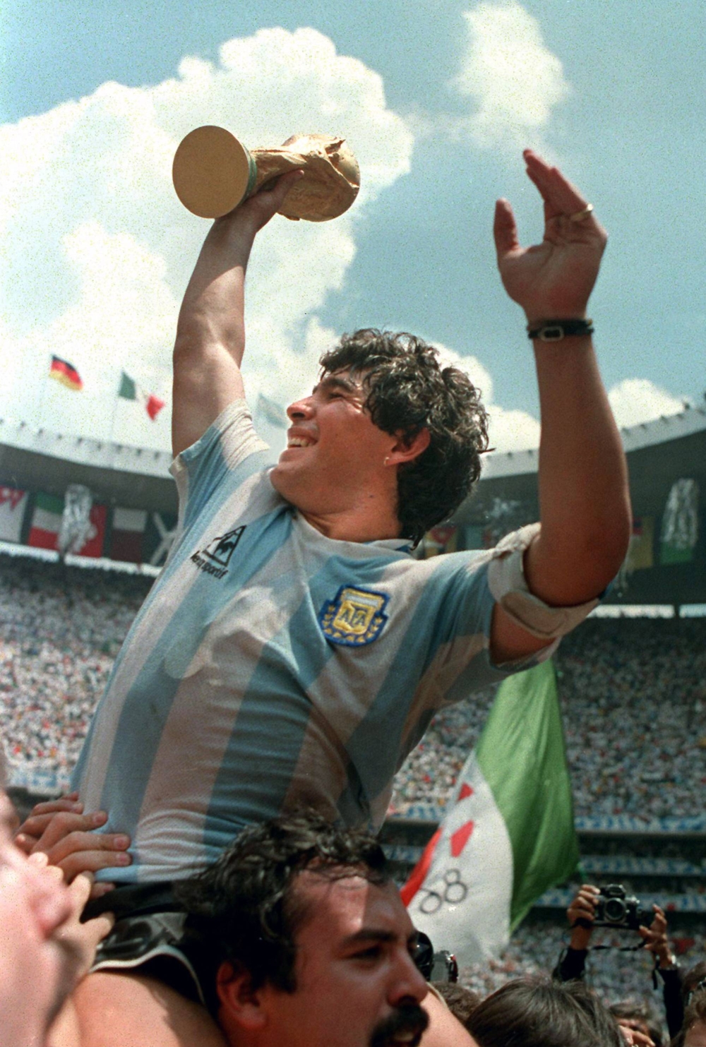 دييغو مارادونا