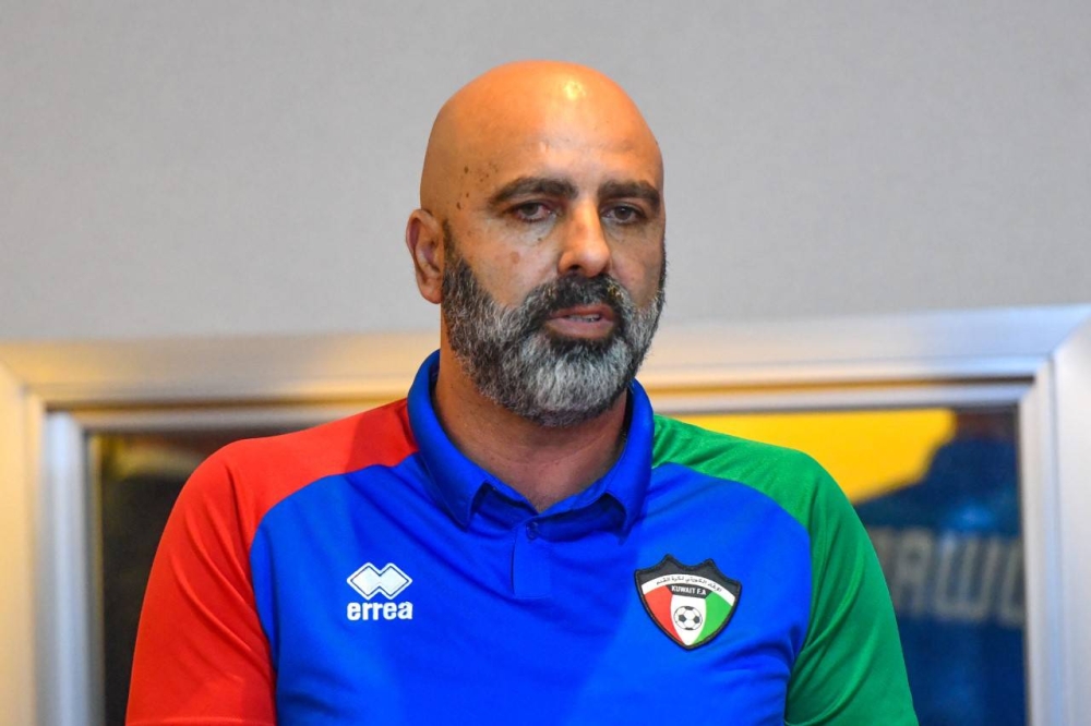 مدرب منتخب الكويت الأولمبي ايميليو بيكسي