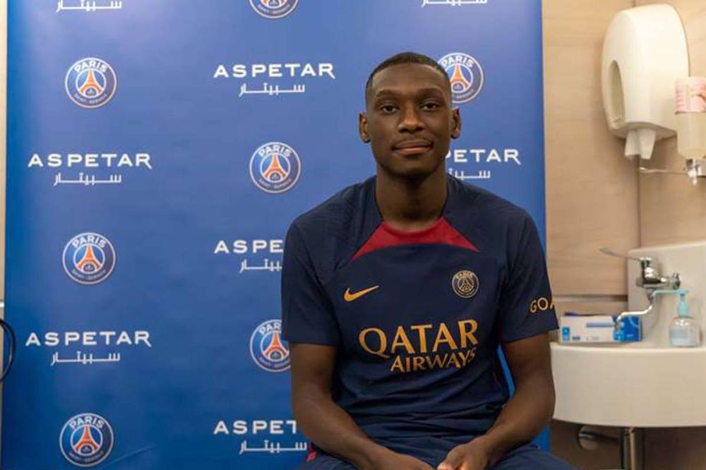 المهاجم الفرنسي الدولي راندال كولو مواني 