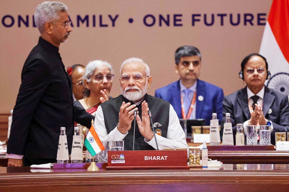 لافتة وضعت أمام رئيس الوزراء الهندي ناريندرا مودي في افتتاح قمة مجموعة العشرين أشارت إلى بلاده باسم «بهارات»