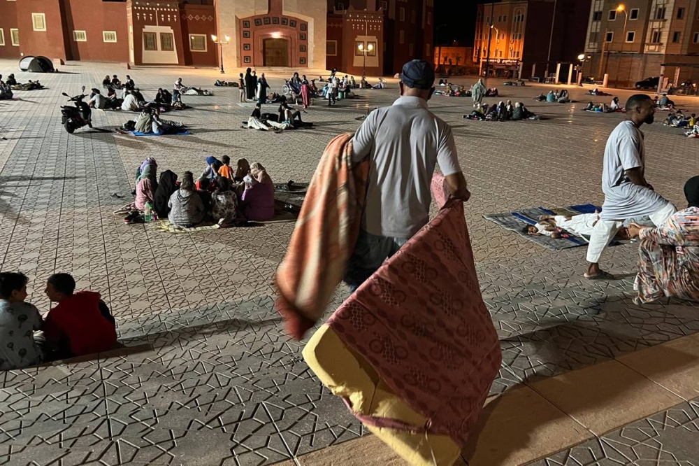 مغاربة وأجانب في العراء في ورزازات (شينخوا)