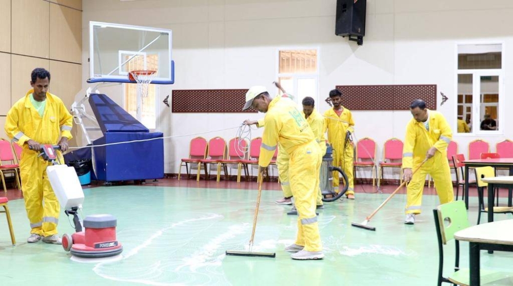 تنظيف المدارس