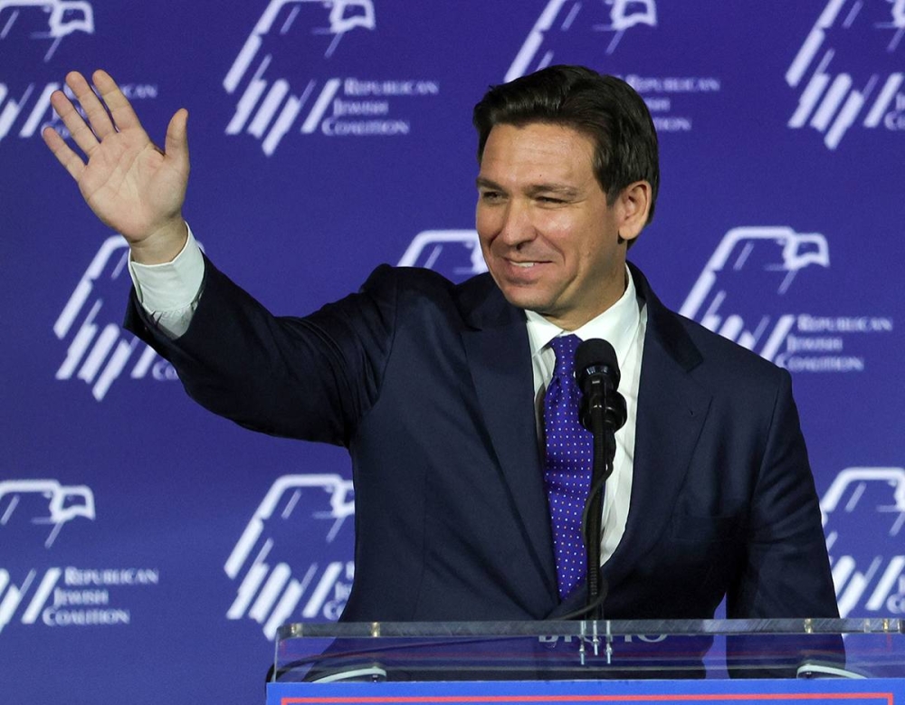 حاكم ولاية فلوريدا رون ديسانتيس