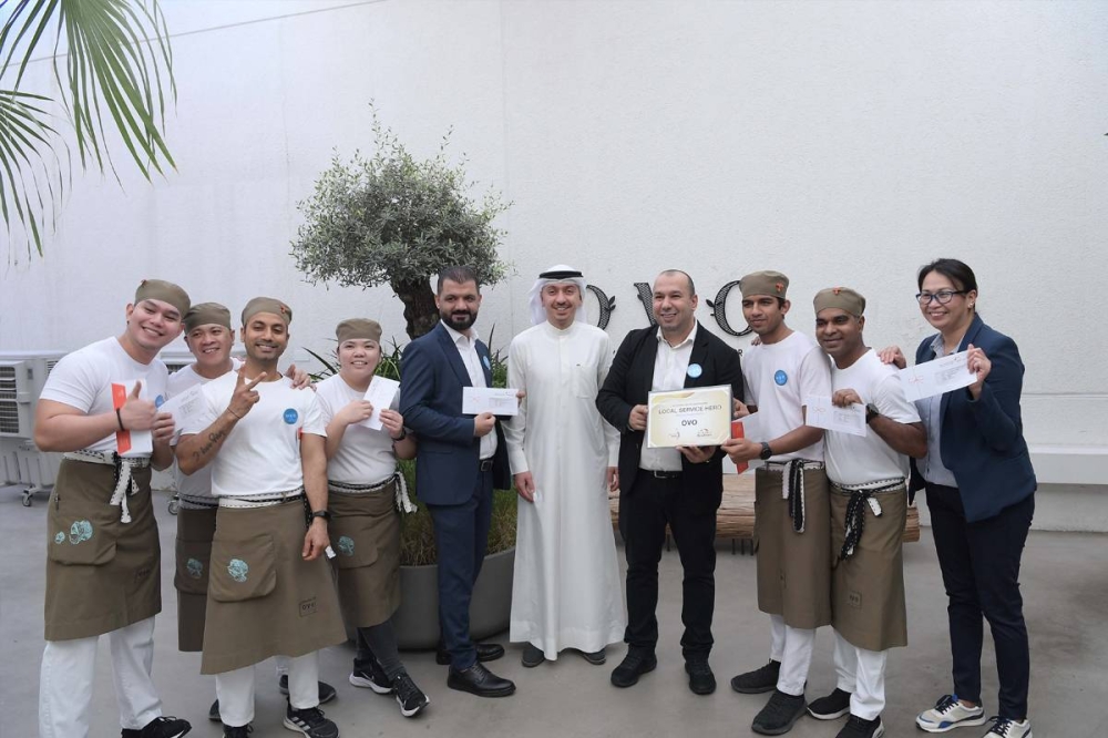فريق العمل في OVO أثناء التكريم
