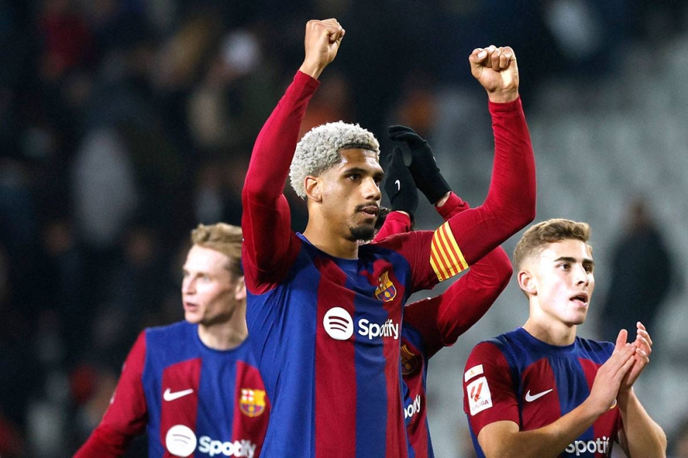 رونالد أراوخو، مدافع فريق برشلونة