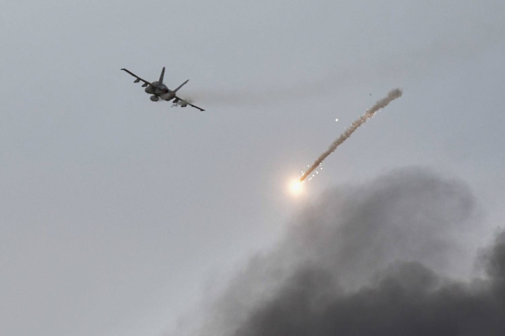 جانب من المناورات الجوية