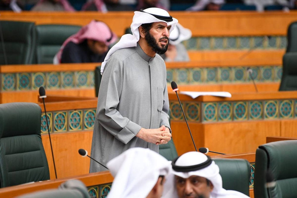 النائب عادل الدمخي