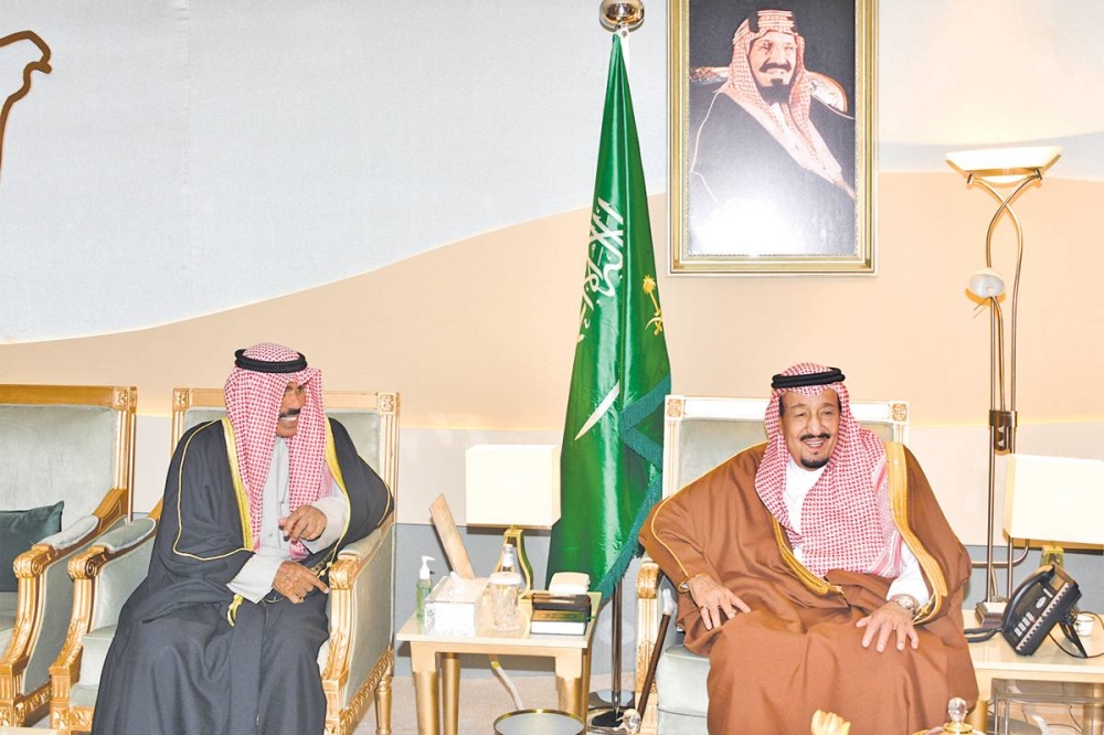 لدى زيارته السعودية وفي استقباله خادم الحرمين الملك سلمان