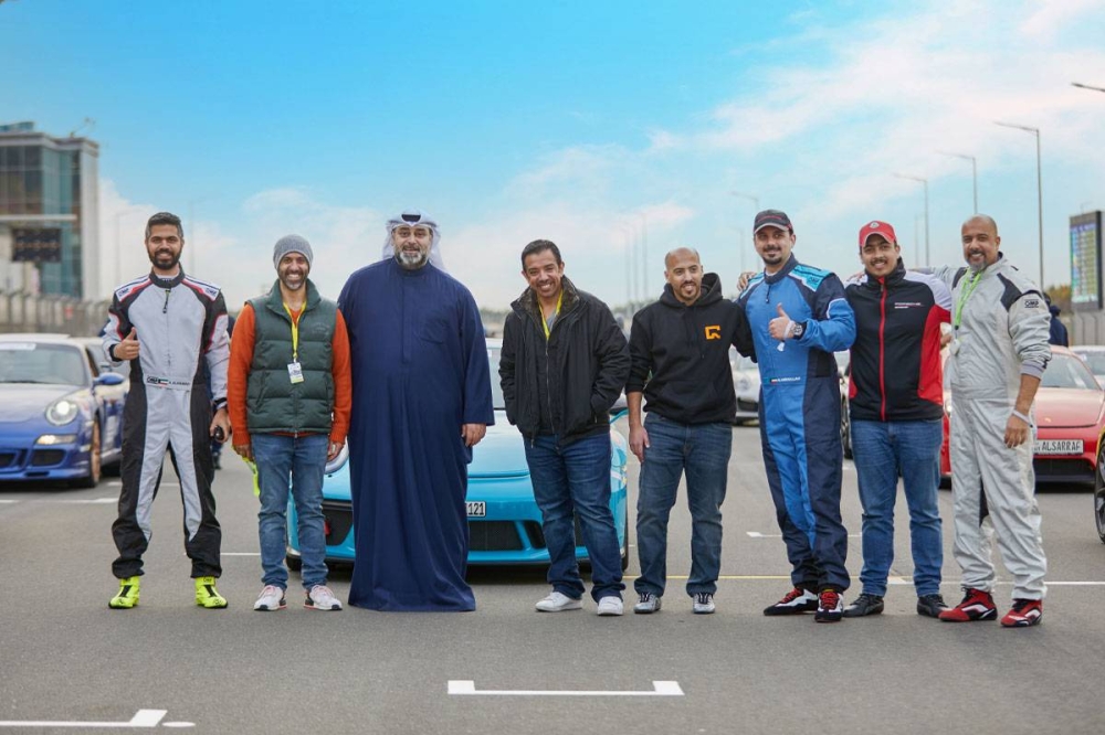 جانب من فعالية نادي بورشه الكويت
