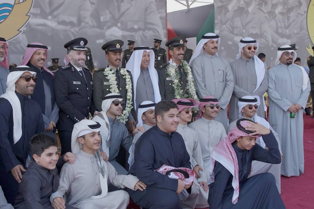 أسرة الخمسان تحتفل بخريجيها
