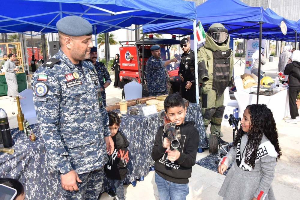 «الداخلية» تشارك في احتفالية جامعة الكويت بالأعياد الوطنية