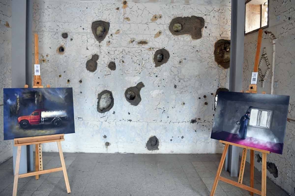 لوحتان أخريان في معرض الفنان فهد النجار