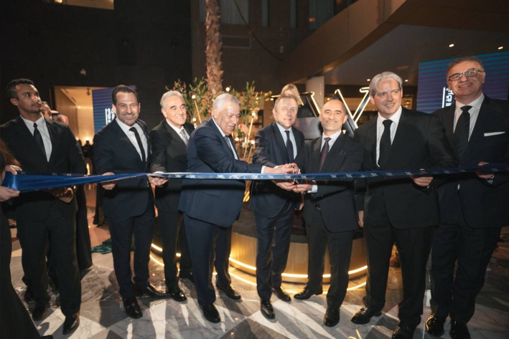 خلال افتتاح الفندق