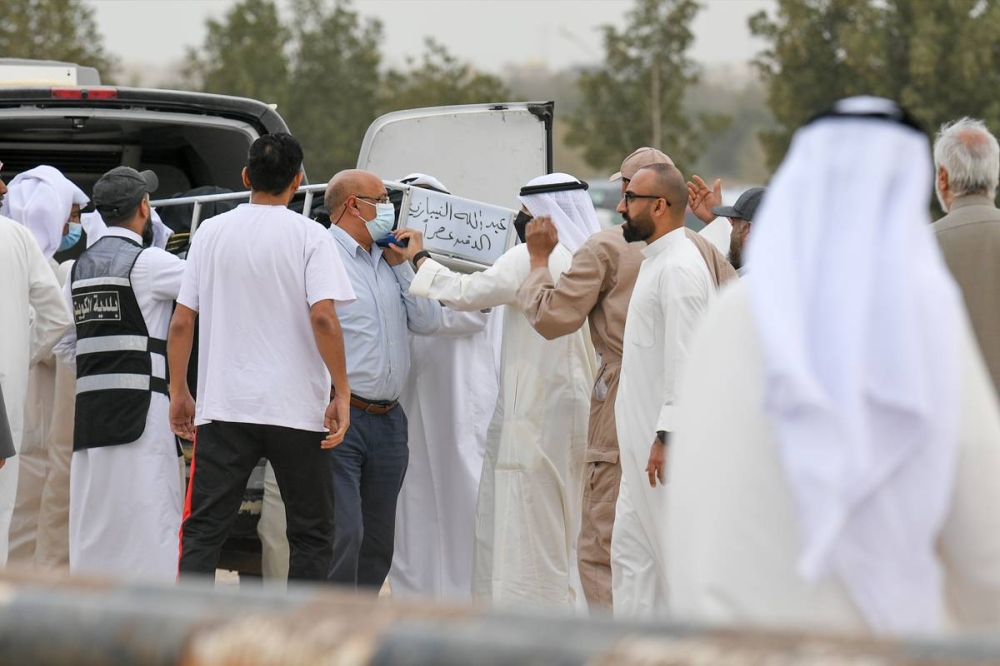  جانب من تشييع النيباري 
