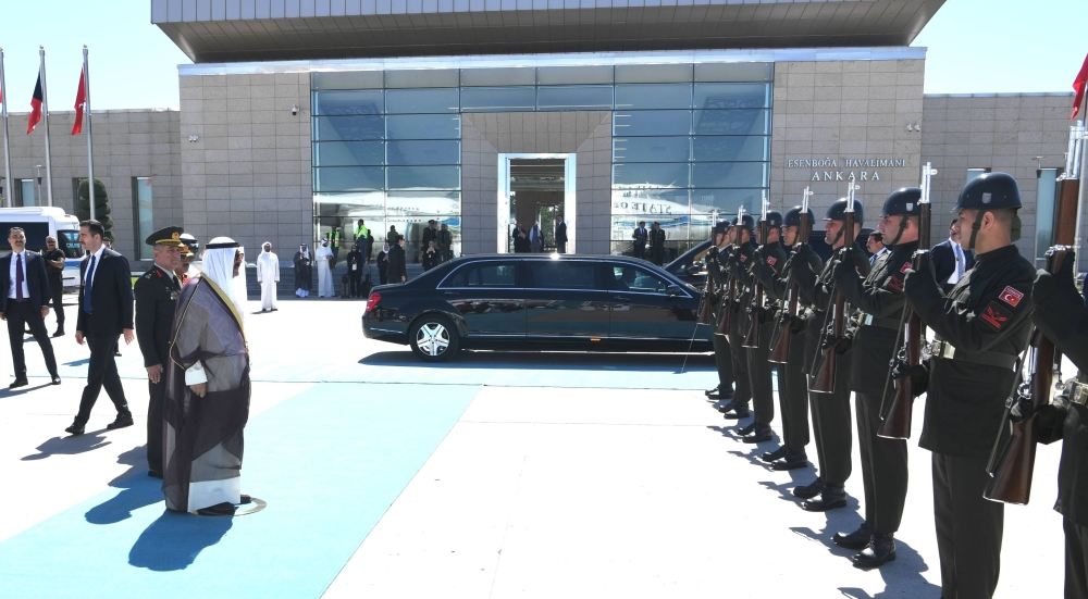 سمو أمير البلاد يغادر تركيا بعد زيارة دولة