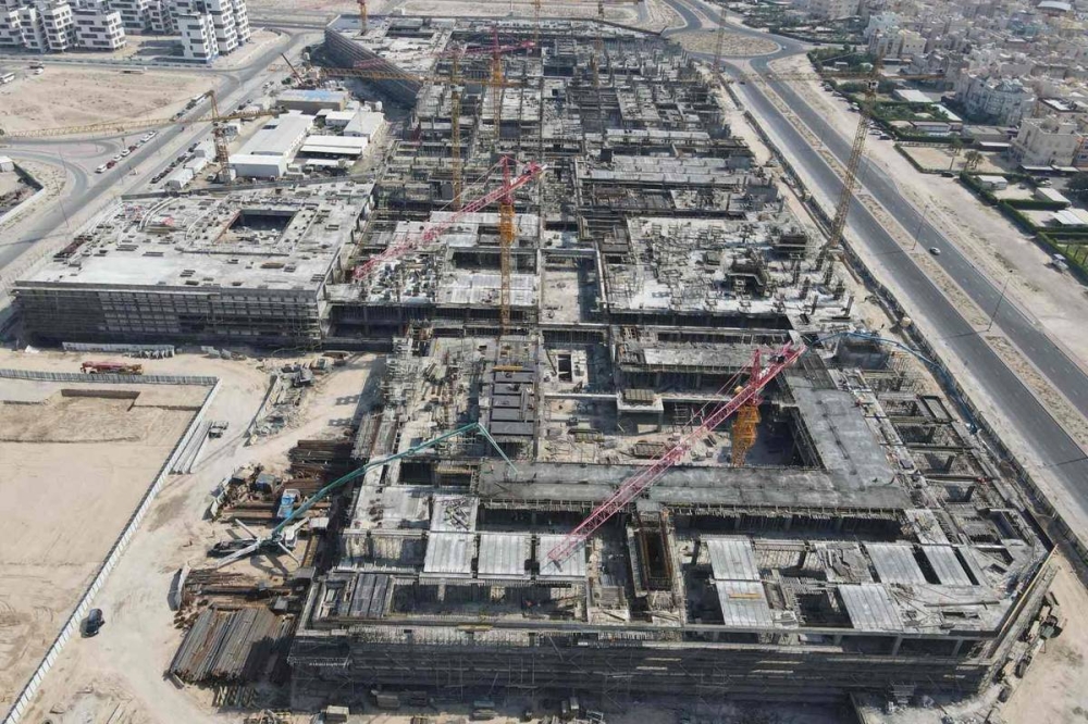 أعمال البناء قائمة في المشروع 