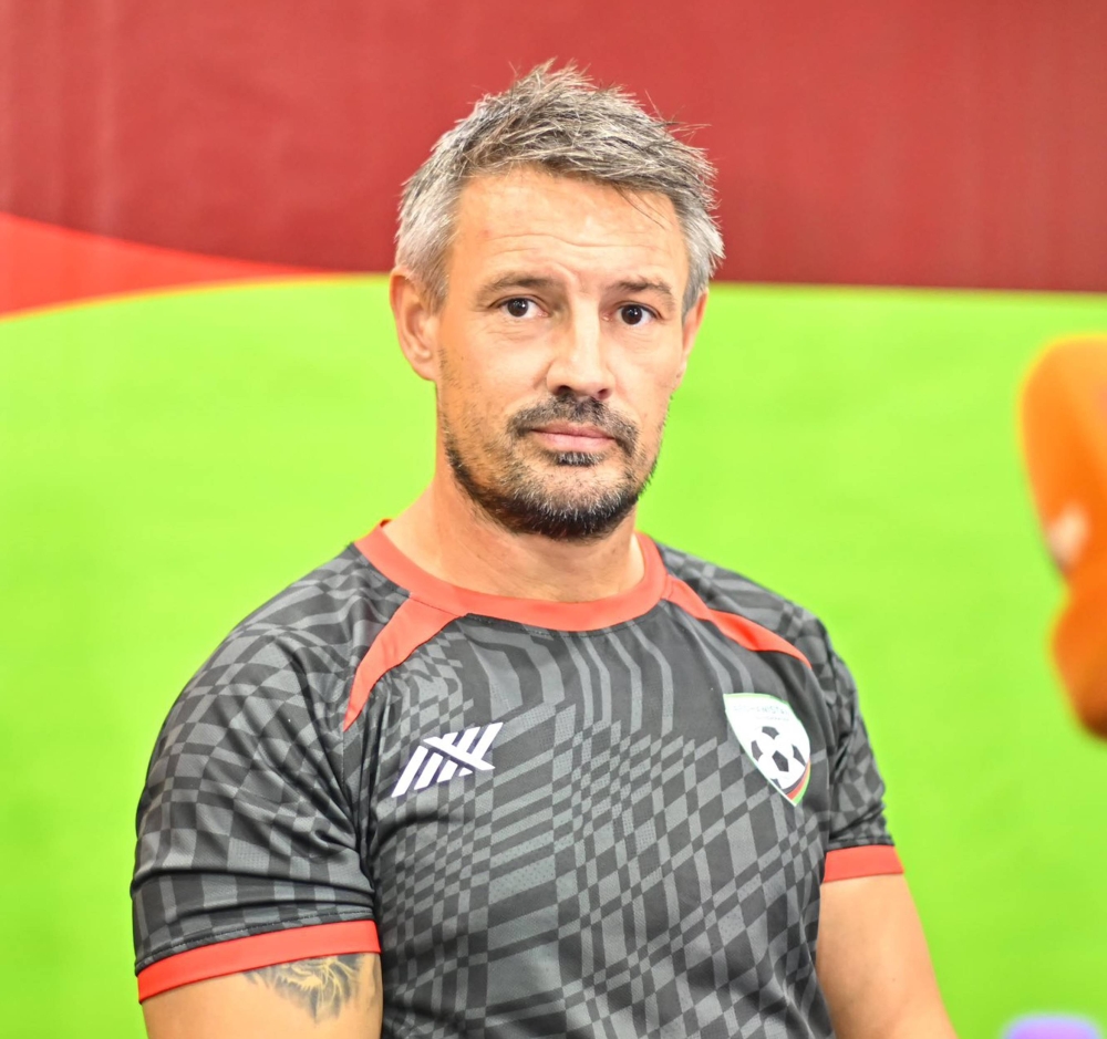 مدرب منتخب أفغانستان الإنكليزي اشلي ويستوود 