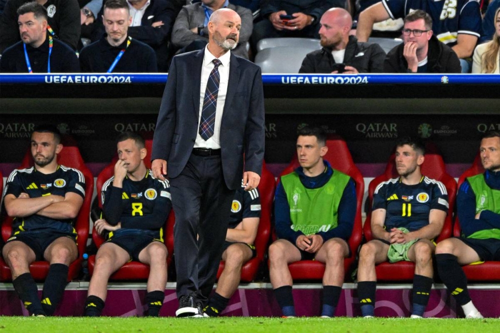 المدرب ستيف كلارك