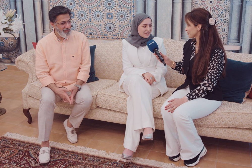 ماريا خاجة تتحدث لـ «الجريدة» بحضور والدها