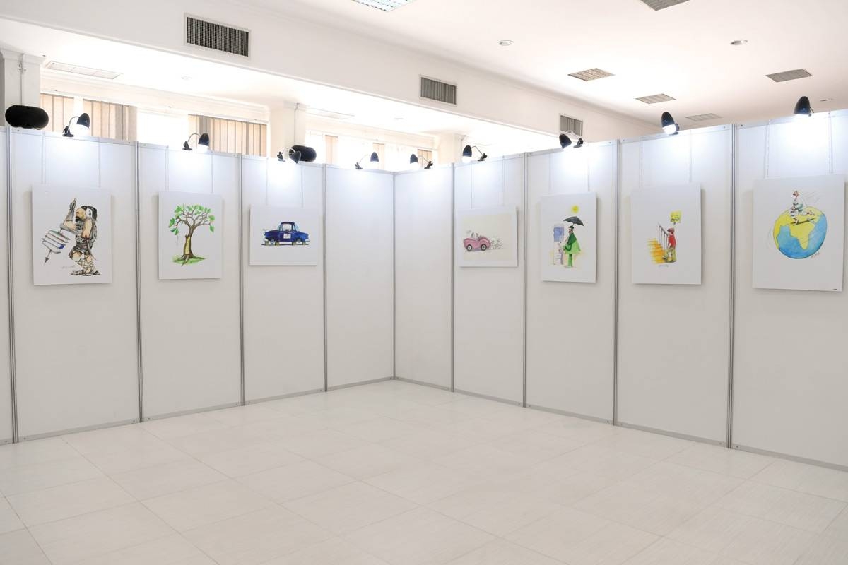 من الأعمال المعروضة